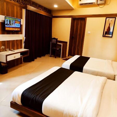 Hotel Keerthana Puttur Puttur  ภายนอก รูปภาพ