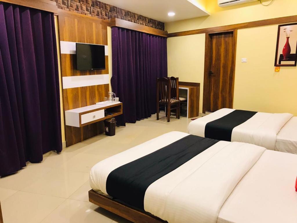 Hotel Keerthana Puttur Puttur  ภายนอก รูปภาพ